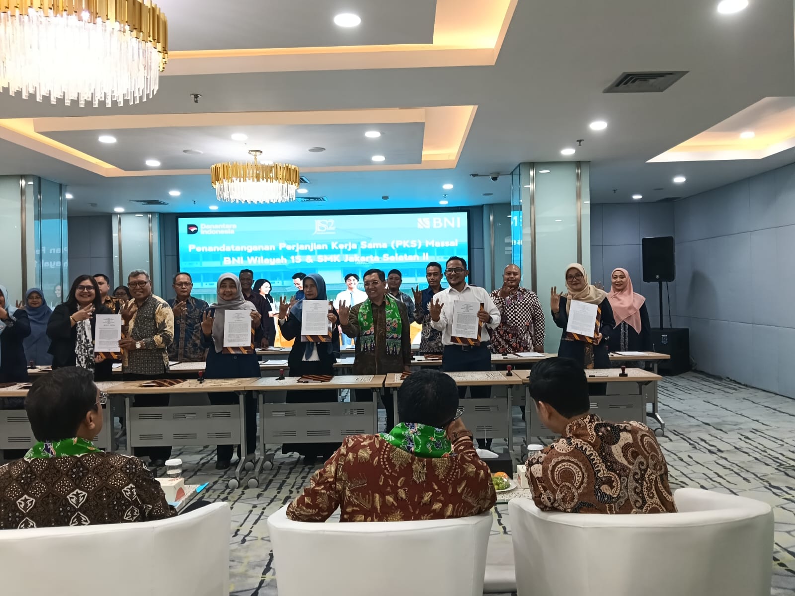 SMK Al Hidayah 1 Jakarta Jalin Kerja Sama dengan Bank BNI 46 melalui Penandatanganan MoU