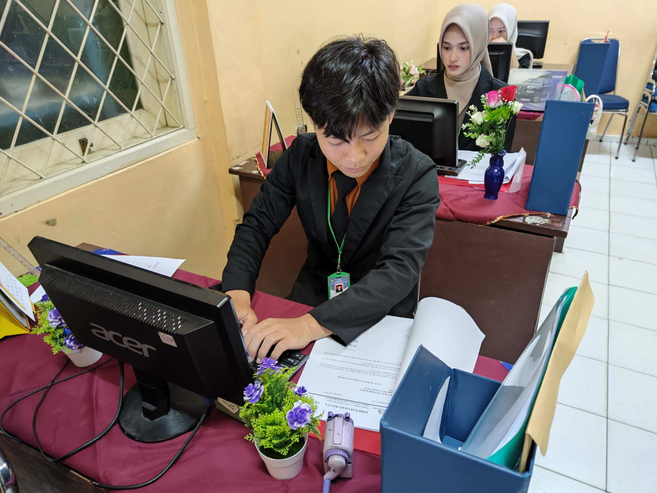 Kegiatan Manajemen Perkantoran dan Layanan Bisnis